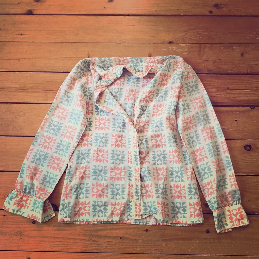 Vintage 70’s blouse.